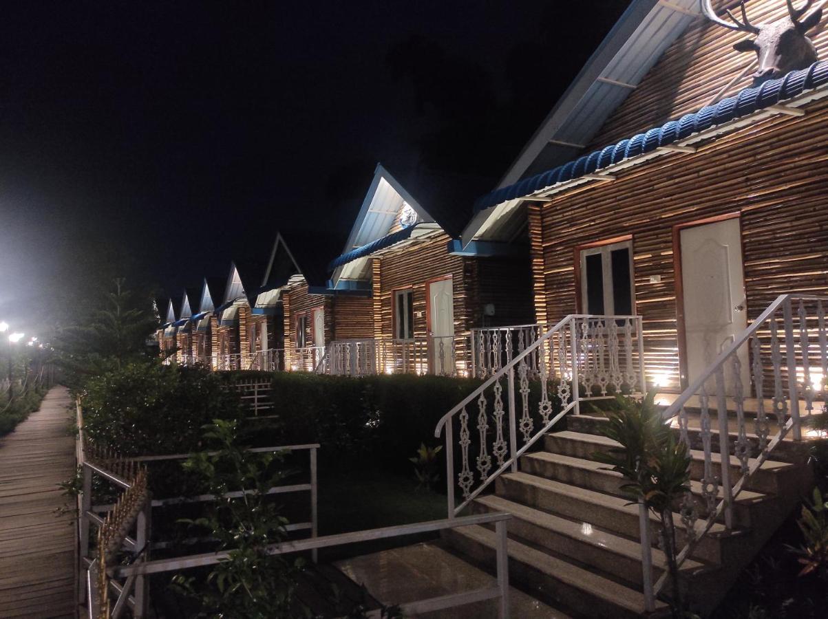 Changs Resort Kaharpara Exterior photo
