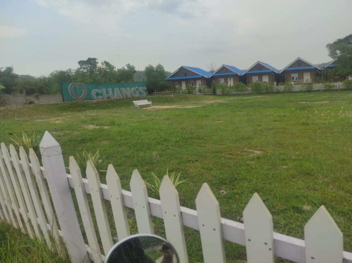 Changs Resort Kaharpara Exterior photo