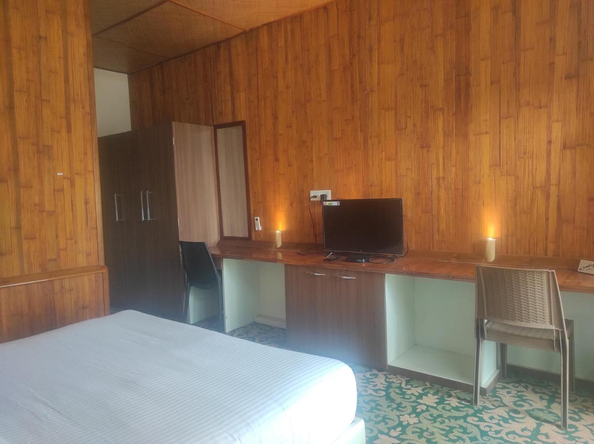 Changs Resort Kaharpara Exterior photo