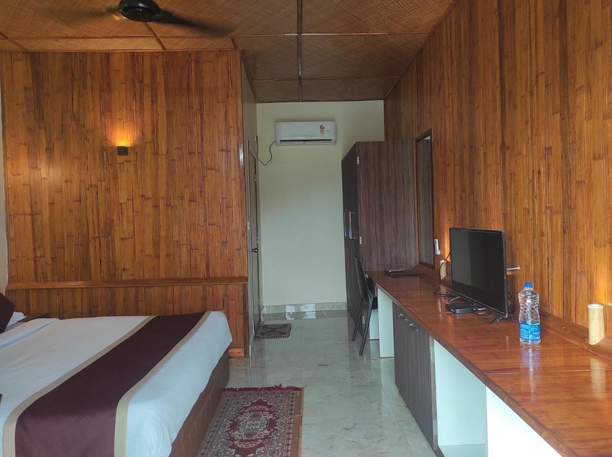 Changs Resort Kaharpara Exterior photo